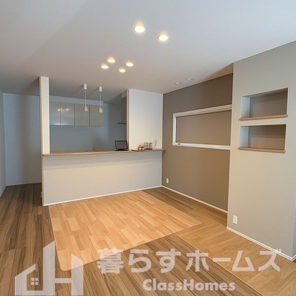 高知市朝倉甲　築浅戸建て