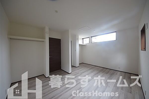 神田　築浅戸建て