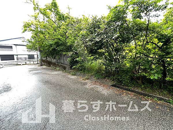 高岡乙　売土地外観