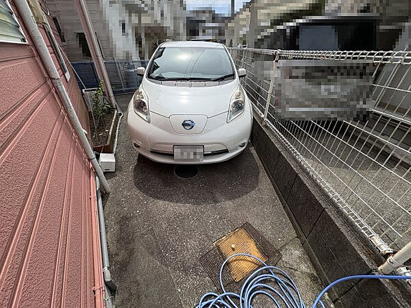 【駐車場】
