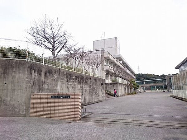 横浜中学校約1797m／23分