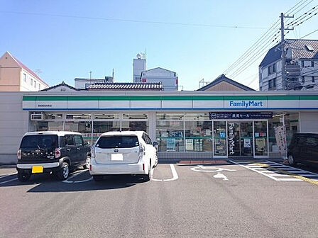 ファミリーマート 高知南宝永町店約80m／1分