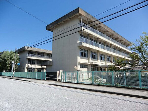 高知市立高須小学校約480m／6分