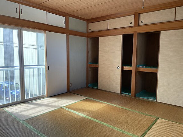 【和室】2階 南向き10帖和室