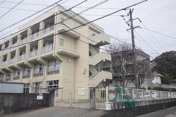 高知市立旭東小学校約1691m／22分