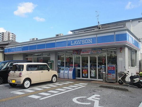 ローソン 高知一ツ橋店約1768m／23分
