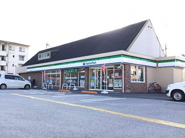 ファミリーマート高知介良バイパス店約451m／6分