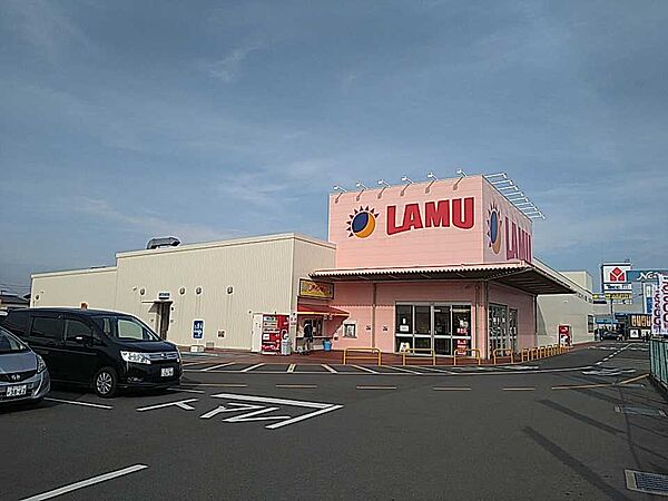 ラ・ムー丸亀店　1、410ｍ