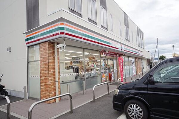 【コンビニエンスストア】セブンイレブン　松山土居田町店まで175ｍ