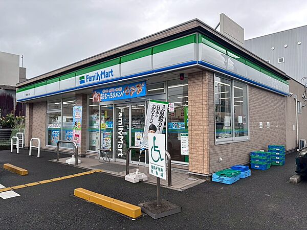 ☆ちょっとした買い物にも便利☆ファミリーマート 安芸矢ノ丸店まで徒歩約2分(約140m)