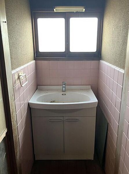 母屋の洗面です。