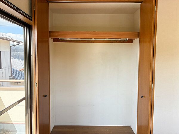 寝室の収納です。