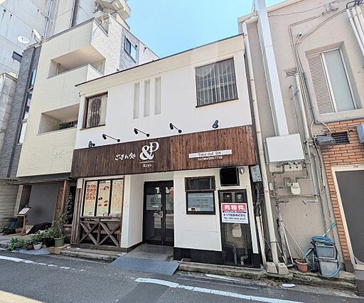 南西側から撮影