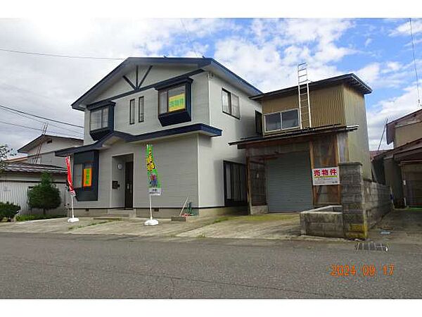 detached 秋田県湯沢市小野字東古戸10番1
地図を見る
