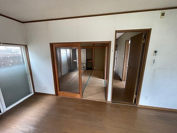 detached 秋田県雄勝郡羽後町西馬音内字川原田
地図を見る