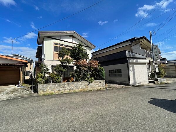 detached 秋田県雄勝郡羽後町西馬音内字川原田
地図を見る