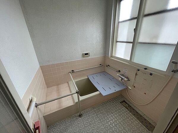 detached 秋田県雄勝郡羽後町西馬音内字川原田
地図を見る