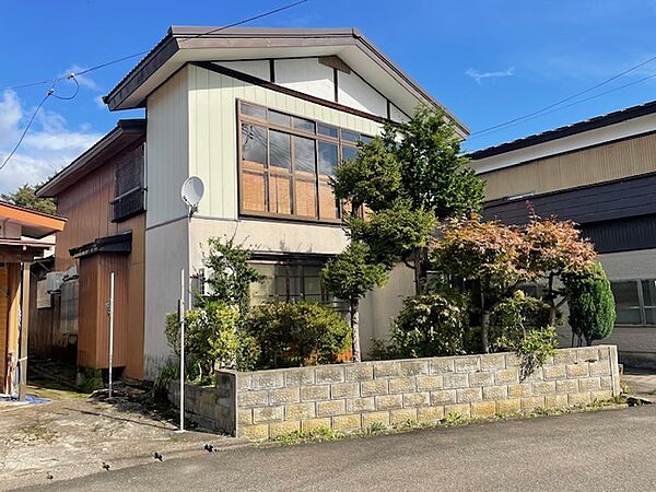 detached 秋田県雄勝郡羽後町西馬音内字川原田
地図を見る