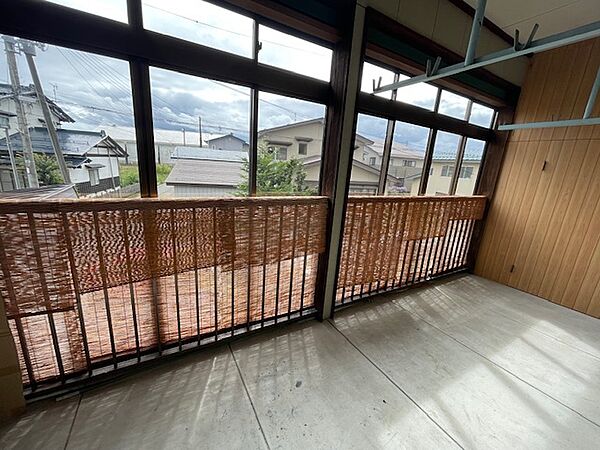 detached 秋田県雄勝郡羽後町西馬音内字川原田
地図を見る