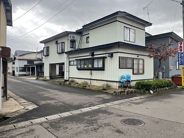 detached 秋田県横手市横手町字三ノ口
地図を見る