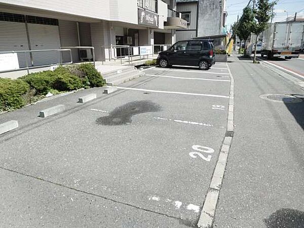 apartment 青森県八戸市小中野
地図を見る