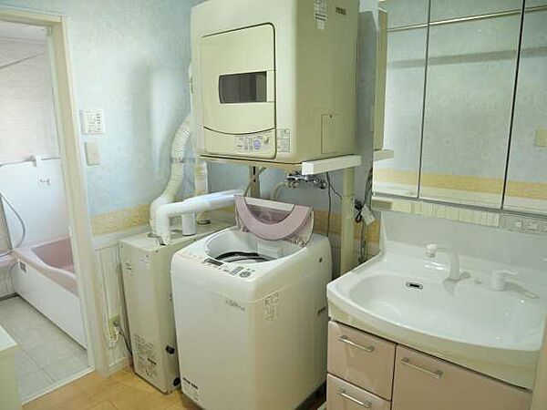 detached 青森県弘前市青山五丁目6-9
地図を見る