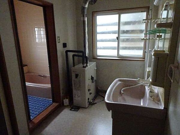 detached 青森県東津軽郡平内町浅所91-37
地図を見る