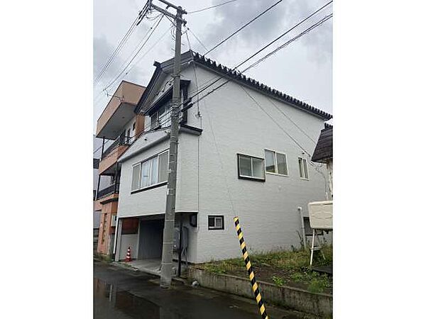 detached 青森県青森市千刈1-3-15
地図を見る