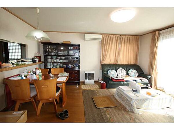 detached 秋田県にかほ市象潟町二の丸23-2
地図を見る