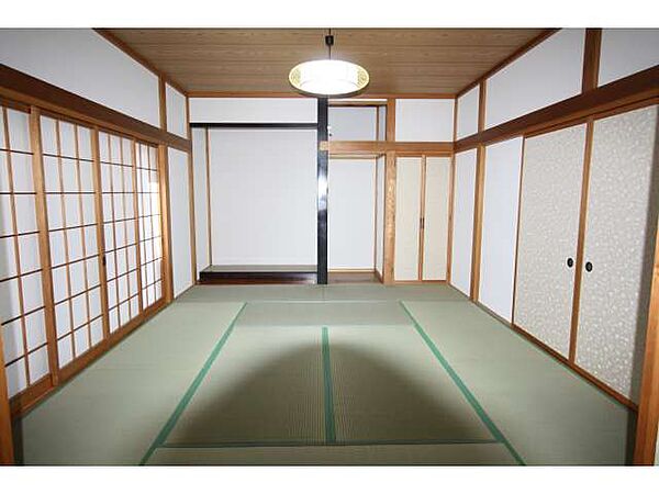 detached 秋田県湯沢市小野字東古戸10-1
地図を見る