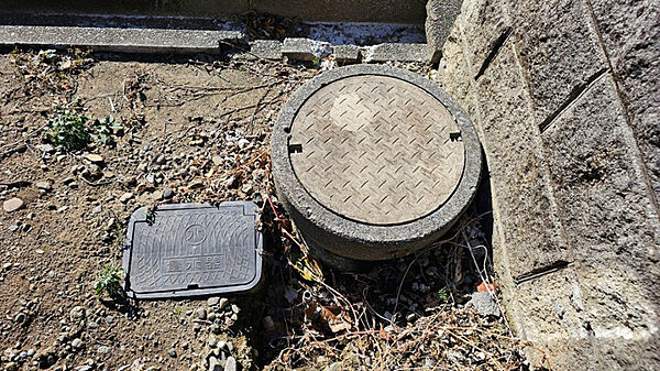 上下水道は敷地内に既に引き込まれており、ライフラインも整備されています