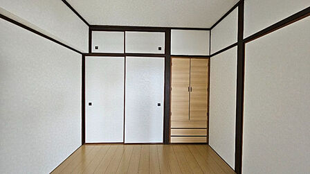 4.5帖の洋室は、寝室のほか仕事や趣味に集中する個室としても使えます