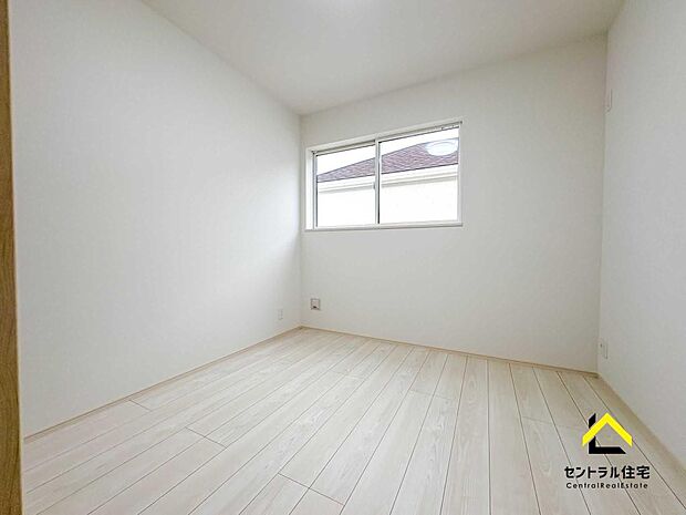 寝室 収納付きの子供部屋として利用しやすい居室です。