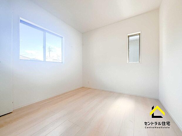 同規模同仕様の写真　寝室