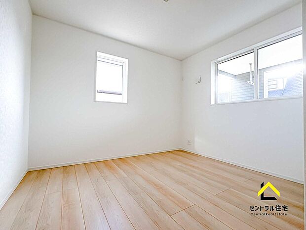 寝室　子供部屋としていかがでしょうか。