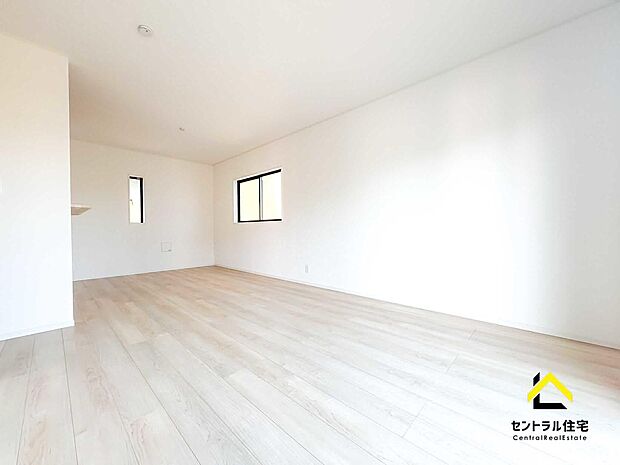 開放感と採光にこだわった約17帖のLDKが魅力です