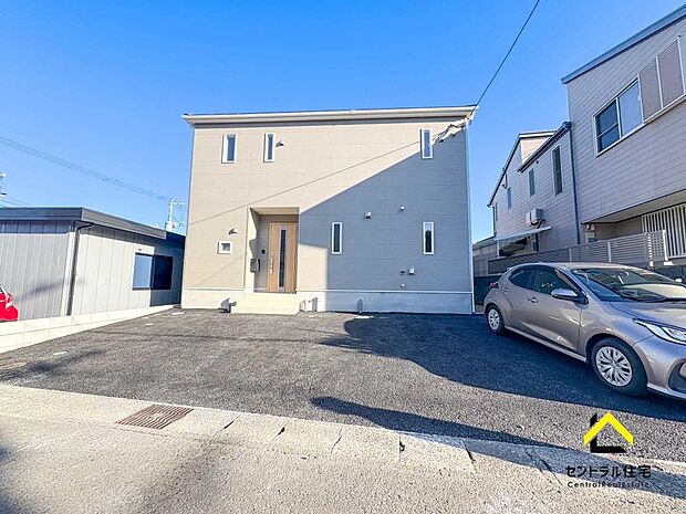 外観　利便性の良い立地。落ち着いた住宅街の一角にあります。公園のお散歩でも優雅な時間を過ごすことができる街です。