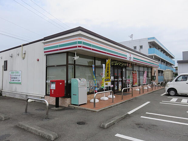 セブンイレブン宮崎飛江田店(距離261m/徒歩4分)