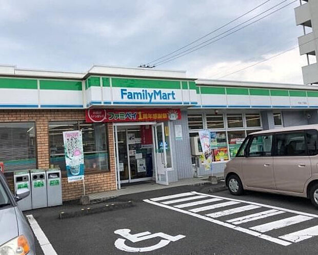 ファミリーマート大淀二丁目店(距離270m/徒歩4分)
