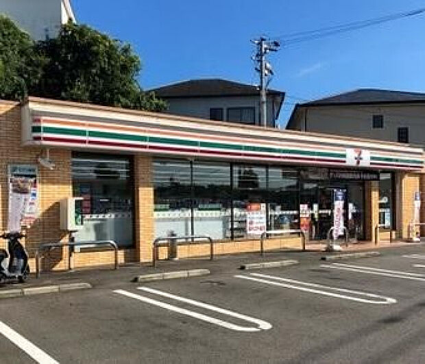 セブンイレブン宮崎大坪町店(距離705m/徒歩9分)