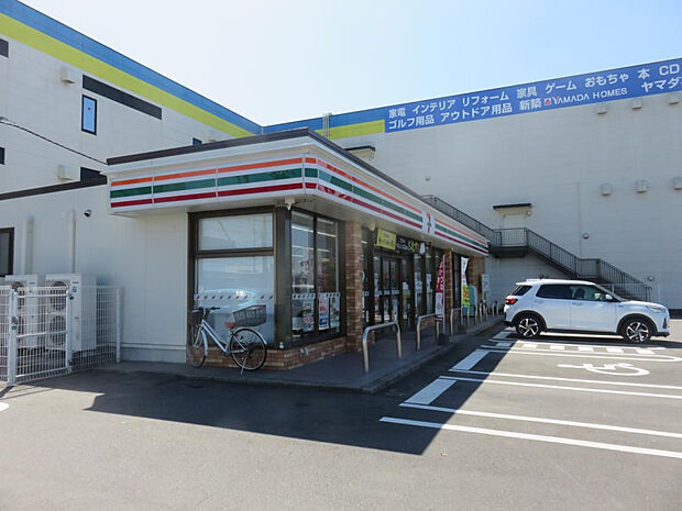 セブンイレブン宮崎花ケ島町店(距離311m/徒歩4分)