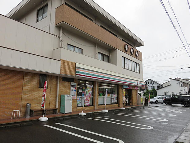 セブンイレブン宮崎柳丸町店(距離426m/徒歩6分)