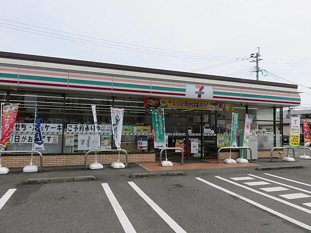セブンイレブン宮崎中村東2丁目店(距離514m/徒歩7分)