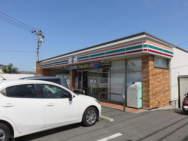 セブンイレブン宮崎田吉店(距離775m/徒歩10分)