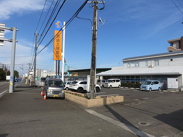 宮崎太陽銀行赤江支店(距離563m/徒歩8分)