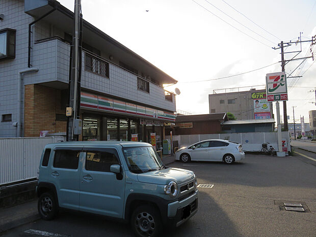 セブンイレブン宮崎大塚中央通店(距離386m/徒歩5分)