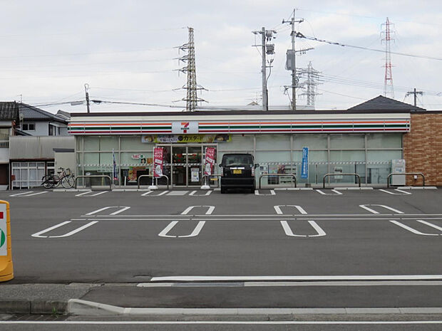 セブンイレブン宮崎祇園1丁目店(距離307m/徒歩4分)