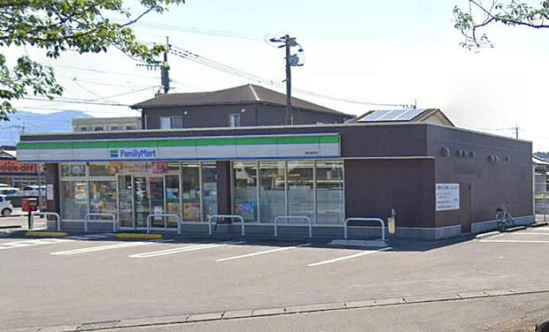 ファミリーマート清武新町店(距離394m/徒歩5分)
