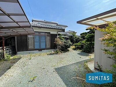 外観:松前町浜にあります、5LDKの中古戸建です♪ 外観:松前町浜にあります、5LDKの中古戸建です♪
