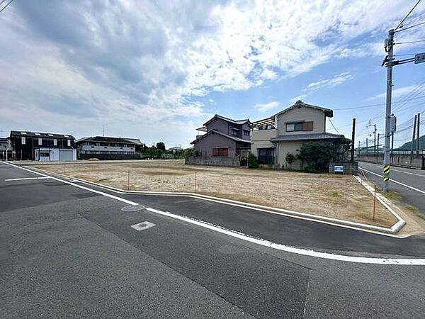 セブンイレブン北条土手内店まで約600ｍ♪ちょっとしたお買い物や急な用事にも便利です♪